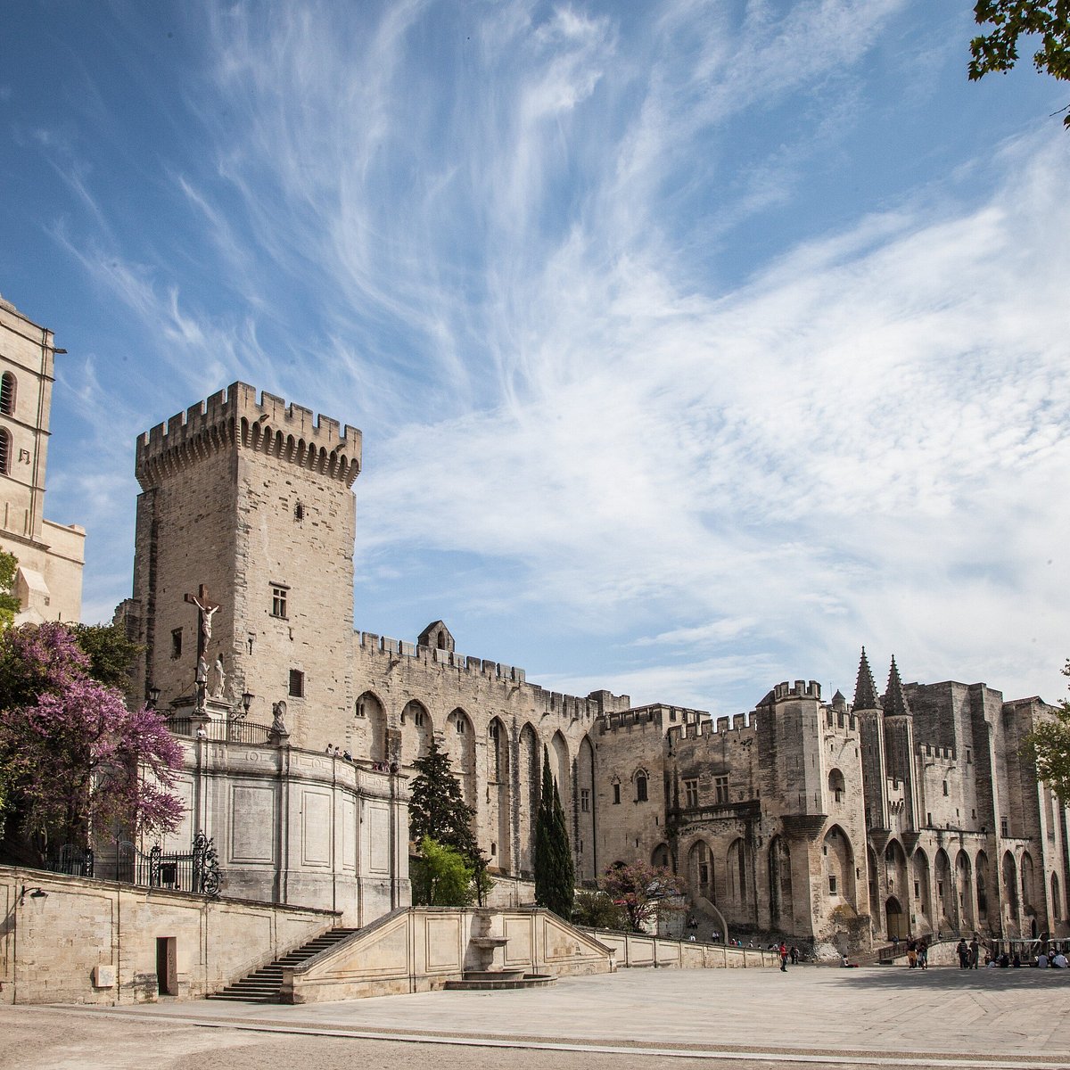 Palácio Papal